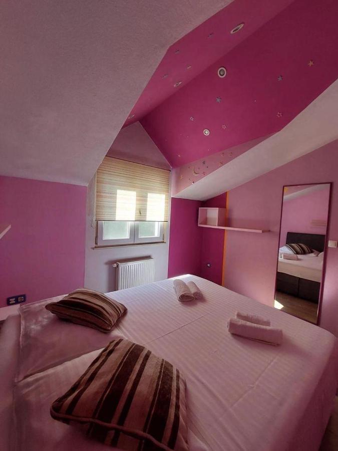 Guest House Klara Solin Exterior photo